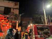 Πάτρα: Φωτιά σε εγκαταλελειμμένο διαμέρι...