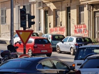 Πάτρα - Κόμβος Κουρτέση: Χωρίς φανάρια, ...