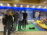 Πόλος έλξης το περίπτερο του Δήμου Καλαβ...