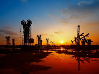 Σε ιστορικό ράλι το πετρέλαιο: Πάνω από ...