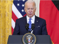 Νέο διάγγελμα Μπάιντεν για τη ρωσική εισ...