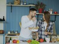 Ψυχολογία και φαγητό: Πώς η διάθεση μπορ...