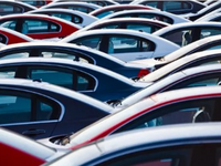 ΑΑΔΕ: Δεσμεύτηκαν 229 πολυτελή αμάξια με...