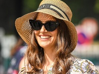 Ψάθινο καπέλο Dior: Το statement accesso...