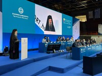 Πατρών Χρυσόστομος: «Η Εκκλησία ευλογεί ...