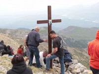 Ύψωσαν σταυρό στο βουνό που έπεσε ο Ερμή...