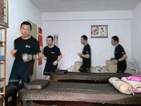 Κορωνοϊός: Έτρεξε 66 χιλιόμετρα μέσα στο...