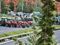 Συνάντηση στο Μαξίμου: Με δύο επιτροπές ...