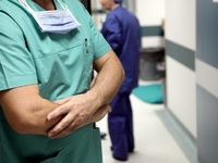 Εκτός ΜΕΘ ΠΓΝΠ 15 νοσηλευτές και άλλοι 1...