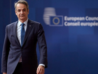 Μητσοτάκης από Βρυξέλλες: Καρότο και μασ...