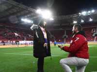 Πρόταση γάμου στο «Γ. Καραϊσκάκης» πριν ...