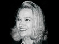 Πέθανε σε ηλικία 88 ετών η Ντόρα Γιαννακ...