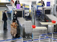 Επιστρέφουν σήμερα 400 Έλληνες από το Λονδίνο