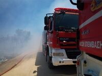 Μπεγουλάκι: Η φωτιά απείλησε σπίτια- Στο...