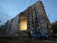 New York Times: Η Ελλάδα συζητά την αποσ...
