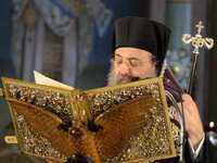 Μητροπολίτης Πατρών: Να είναι η τελευταί...