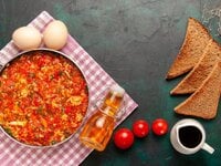 Πανεύκολη συνταγή για κλασική στραπατσάδα 