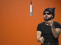 Akylas για το τραγούδι που έστειλε για τ...