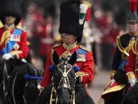 Βασιλιάς Κάρολος: Έφιππος στα 75α γενέθλιά του
