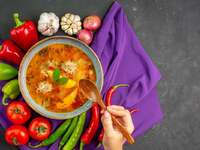 Συνταγή για σούπα με 7 λαχανικά που «ενι...