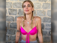 Κιάρα Φεράνι: Η influencer με τους 27,5 ...