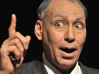 Πάτρα: Θεατρική παράσταση με τον Ronald ...