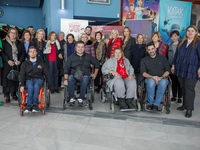 Οι Καλλιπάτειρες πήγαν «Wonka» και γέμισ...