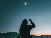 Νέα Σελήνη 19 Μαρτίου: Ποια 4 ζώδια εκπλ...