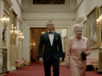 Όταν η Βασίλισσα Ελισάβετ έγινε «το κορί...