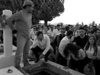 Πάτρα: Με μπουζούκια το τελευταίο αντίο ...