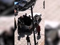 Αίγιο: Ιερείς σε αγροτικό κάνουν αγιασμό...