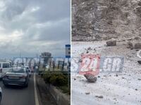 Κατολισθήσεις στη Σαντορίνη στον δρόμο π...