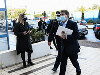 Πάτρα: Ο Χρυσοχοΐδης βλέπει "φως&qu...