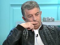 Γιώργος Καραϊβάζ: Το προφίλ των δύο συλλ...