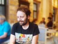 Αύγουστος Κορτώ στο thebest: Είναι νοσηρ...