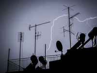 Καιρός: Έρχεται πάλι χειμώνας με βροχές ...