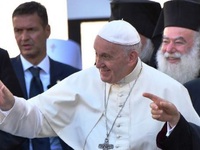 Κορωνοϊός: Και δεύτερο τεστ στον Πάπα Φρ...