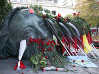 Πολυτεχνείο: Δύο ιστορίες πίσω από την κ...