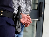 Πάτρα: Χειροπέδες σε 51χρονο που είχε σχ...