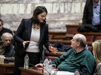 Βουλή: Ενός λεπτού σιγή για τους δύο νεκ...