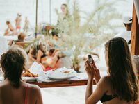 Αχαΐα: Θα γίνει του ...beach bar το καλο...