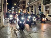 Κινητοποίηση και μοτοπορεία διανομέων στ...