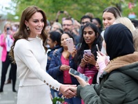 Kέιτ Μίντλετον: «Διαφορετική» με πλεκτό ...