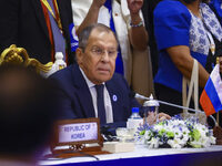 Λαβρόφ: Η Δύση προσπαθεί να «στρατιωτικο...