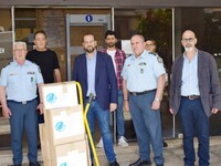 Κορωνοϊός: Υγειονομικό υλικό από την Περ...