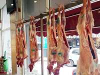 Πάτρα: Το κρέας στο χριστουγεννιάτικο τρ...