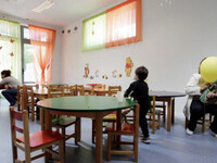 Ανοιχτοί και οι βρεφονηπιακοί σταθμοί απ...