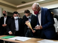 Εκλογές ΚΙΝΑΛ: Ο Γιώργος Παπανδρέου κατέ...