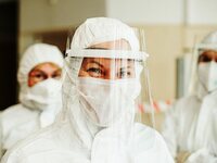 Κορωνοϊός: 1.382 νέα κρούσματα, 102 θάνα...