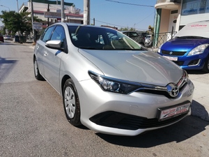 Toyota Auris 1.4 Diesel, 10.500 €